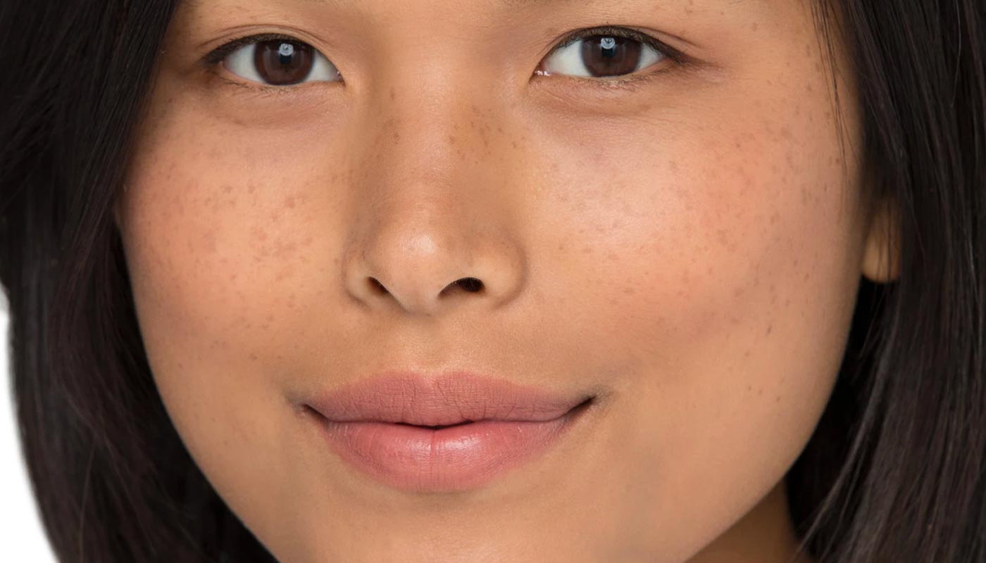 how to control oil and shine throughout the day